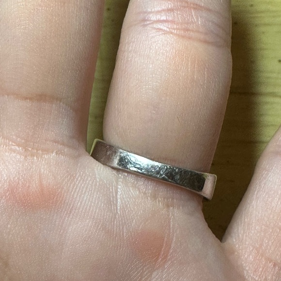 Ring - Picture 2 of 3